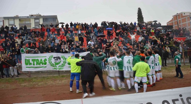 Salihli Belediyespor uzatmada BALa tutundu