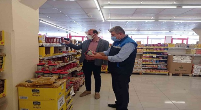 Samandağda zabıta ekipleri denetimlerini sürdürüyor