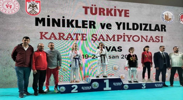 Şampiyonlar Adapazarından