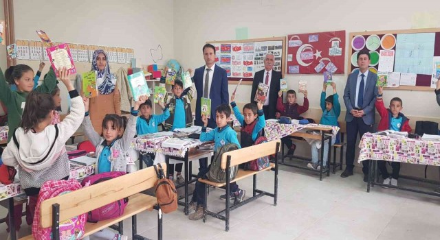 Samsatta okul kütüphaneleri zenginleşiyor