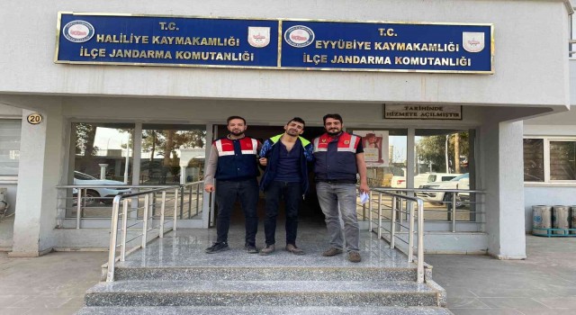 Şanlıurfada 12 yıl hapis cezası bulunan uyuşturucu satıcısı 7 yıl sonra yakalandı