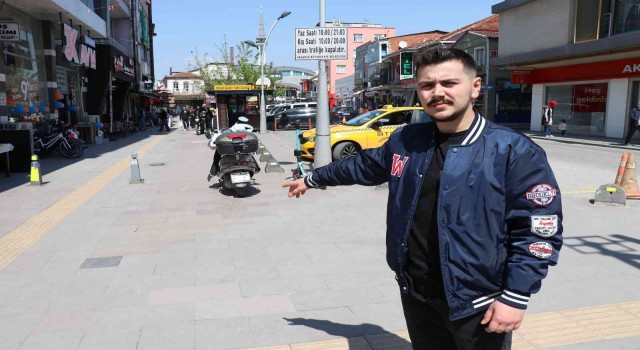 Satın almak istediğini söylediği motosikleti Park edeceğim bahanesiyle çaldı