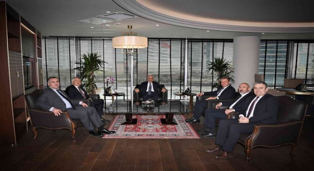 Seçer, Bakan Kirişçiye projeleri anlatarak destek istedi