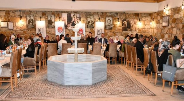 Şehit aileleri, iftar yemeğinde bir araya geldi