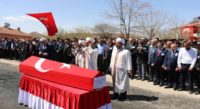 Şehit polis memuru Mat, memleketi Yozgatta son yolculuğuna uğurlandı