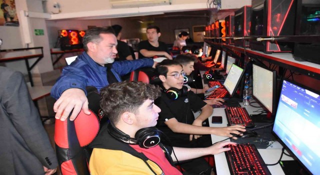 ‘Şehzadeler Valorant Turnuvasında e-spor merkezi müjdesi
