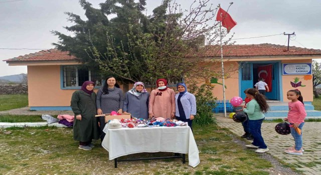 Selendide çocuklara geleneksel oyuncaklar halk eğitimden