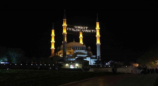 Selimiye Camiinde 2 yıl aradan sonra Kadir Gecesi yoğunluğu