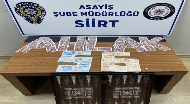 Siirtte kumar oynayan 5 şahsa 9 bin 95 TL para cezası