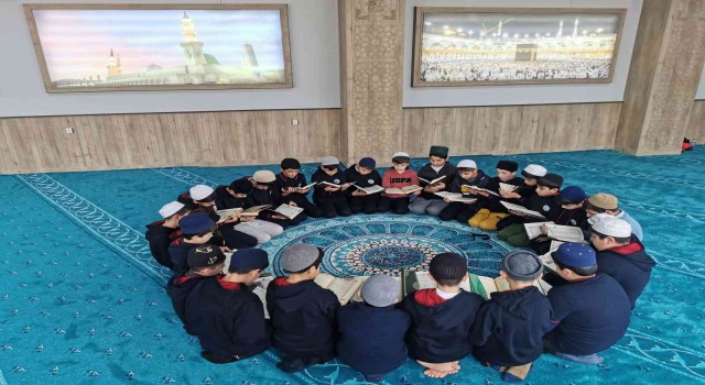 Siirtte örgün eğitimle birlikte hafızlık eğitimi