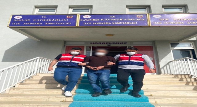 Silahlı yağmalama suçuyla aranan hırsız operasyonla yakalandı