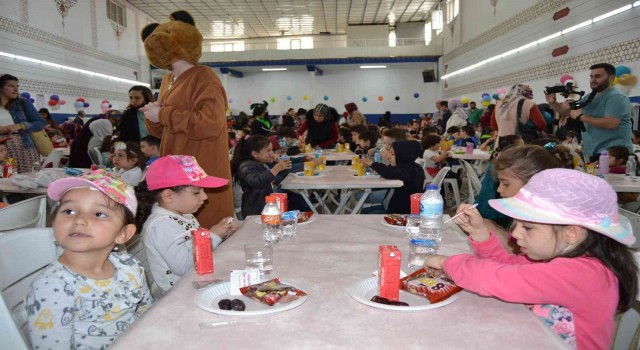Simavda çocuklar için Tekne Orucu iftar programı düzenlendi
