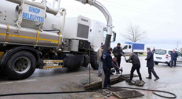 Sinop Belediyesinden cadde ve sokaklarda bahar temizliği