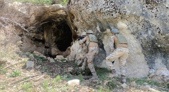 Şırnakta “Eren Abluka-5 Şehit Jandarma Er Şakir Elkovan” operasyonu başlatıldı