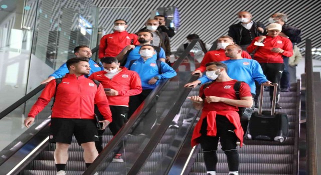 Sivasspor kafilesi İstanbulda