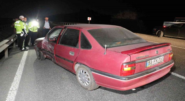 Sivasta trafik kazası: 3 yaralı
