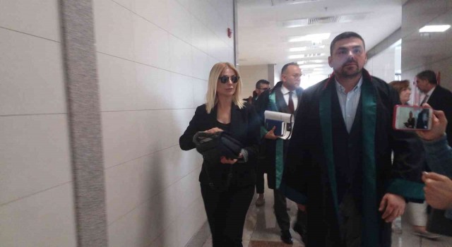 Songül Karlının kendisini dolandırdığını öne sürdüğü eski eşinin davasına devam edildi