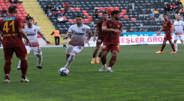 Spor Toto Süper Lig: Gaziantep FK: 0 - Göztepe: 0 (İlk yarı)