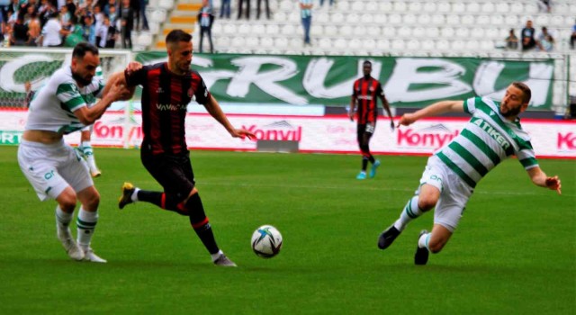 Spor Toto Süper Lig: Konyaspor: 1 - Fatih Karagümrük: 0 (İlk yarı)