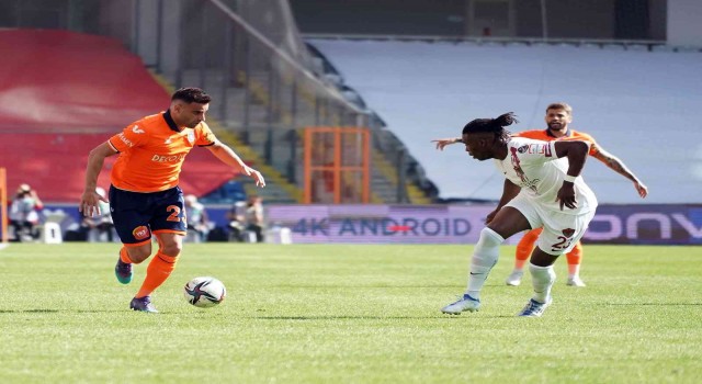 Spor Toto Süper Lig: Medipol Başakşehir: 0 - A.Hatayspor: 0 (İlk yarı)