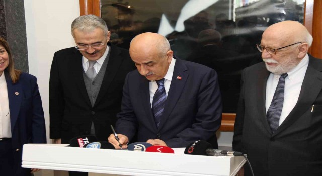 Tarım ve Orman Bakanı Kirişci Eskişehirde