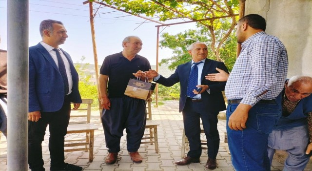 Tarsus Belediyesi sorunları yerinde tespit ediyor