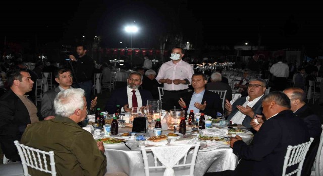 Tarsusta birlikve beraberlik sofrası kuruldu