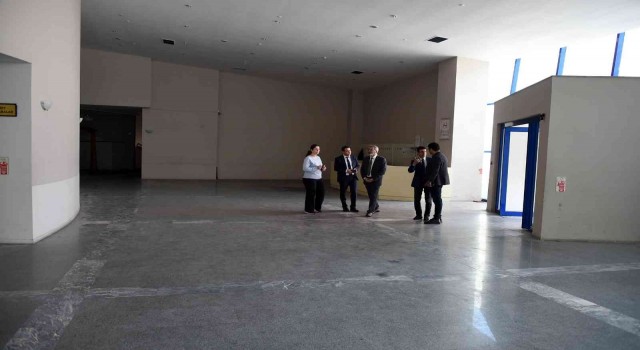 Tarsusta projeler hızla ilerliyor