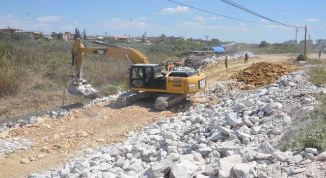 Tarsusta yol çalışması