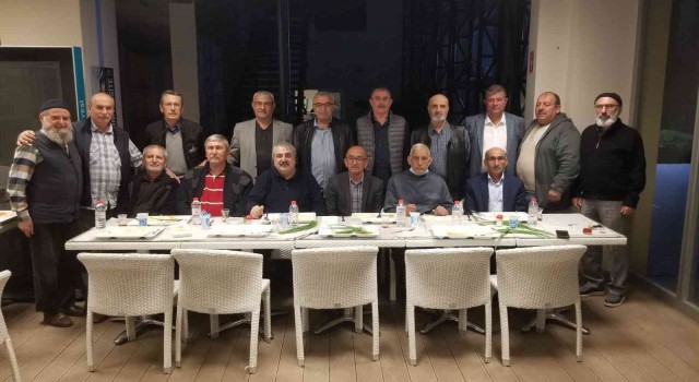 Taş medreseliler, 42 yıl sonra iftar sofrasında bir araya geldi
