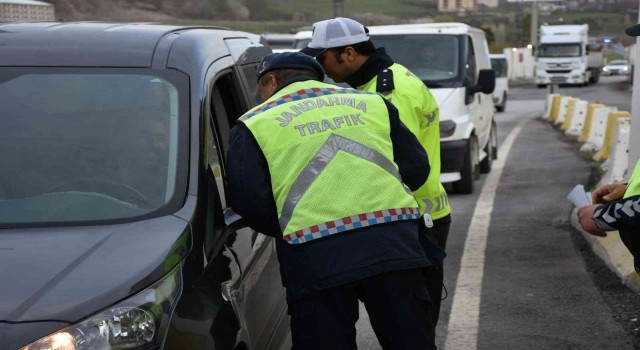 Tatvanda bayram öncesi emniyet kemeri uygulaması yapıldı