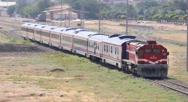 TCCDden tren rayları etrafında ilaçlama uyarısı