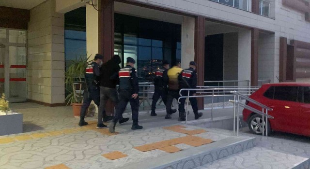 Tekne motoru hırsızları kıskıvrak yakalandı