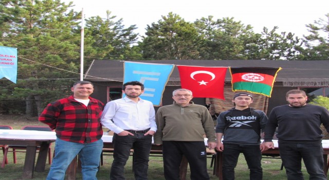 Türk dünyası öğrencileri ve şehit aileleri iftarda buluştu