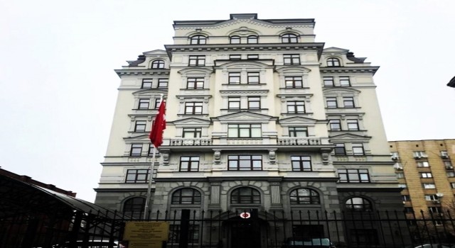 Türkiyenin Kiev Büyükelçiliği yeniden Kieve taşındı