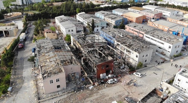 Tuzlada patlama yaşanan fabrikanın enkazı havadan görüntülendi
