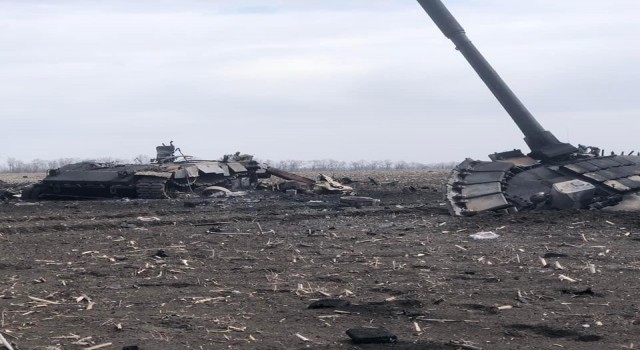 Ukrayna, Rusyaya ait askeri araçların imha görüntülerini yayınladı
