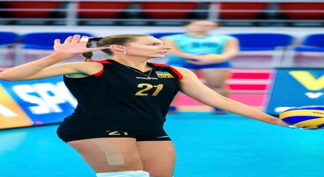 Ukraynalı milli smaçör Olesia Rykhliuk, Çukurova Belediyesinde