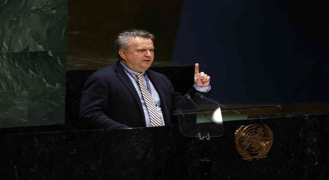 Ukraynanın BM Daimi Temsilcisi Kislitsa: “Bizim dünyamız buzdağları arasında tehlikeli şekilde ilerliyor ve dünyamızı bir Titanic sayabiliriz”
