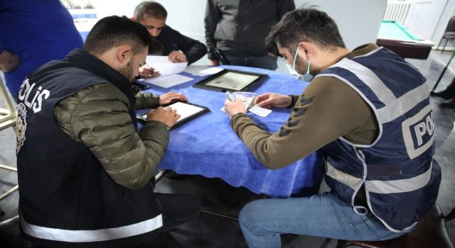 Ülke genelindeki kumar uygulamalarında 49 gözaltı