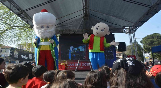 Ünyede çocuklar için özel gösteri