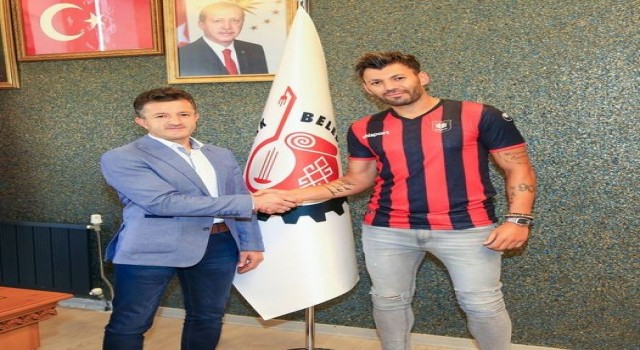 Uşaksporda Umut Kaya, süresiz kadro dışı bırakıldı
