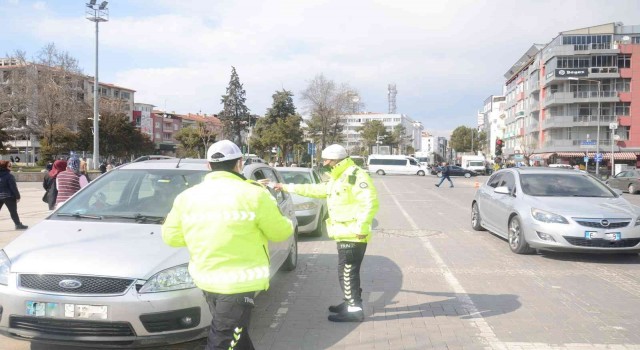 Uşakta aranan 75 kişi yakalandı