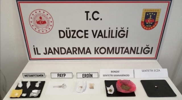 Uyuşturucu kullanıcılarına jandarmadan şok baskın