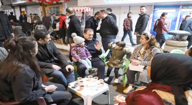 Vali Akbıyık Ramazan gecelerine katıldı