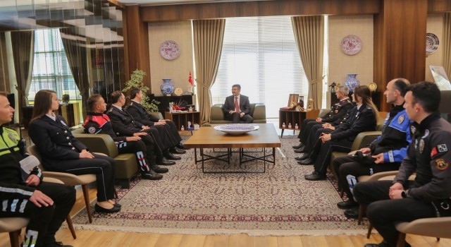 Vali Ali Çelik: Devlet olmanın en önemli yönü güven içinde olmaktır