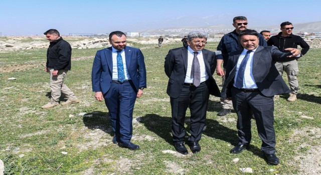Vali Bilmez Sahil Yolu Projesinin 2. etabını inceledi