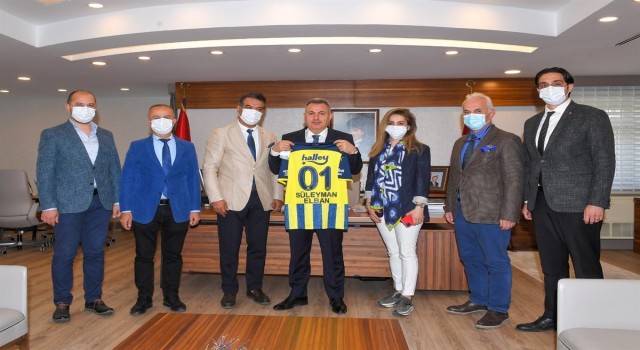 Vali Elbana 01 numaralı Fenerbahçe forması