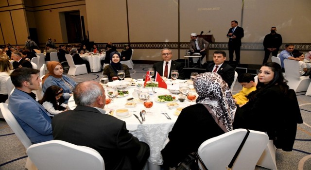 Vali Su, şehit yakınları ve gazilerle iftarda buluştu