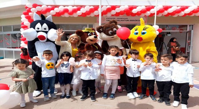 Valide Malhatun Anaokulunda 23 Nisan coşkusu